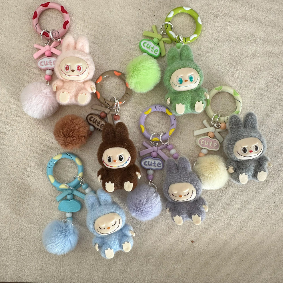 Labubu "Have a Seat" Keychain😻